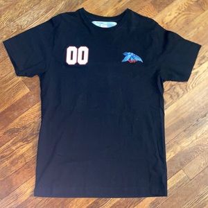 Men’s Off-White T-Shirt ( Lightly Worn)